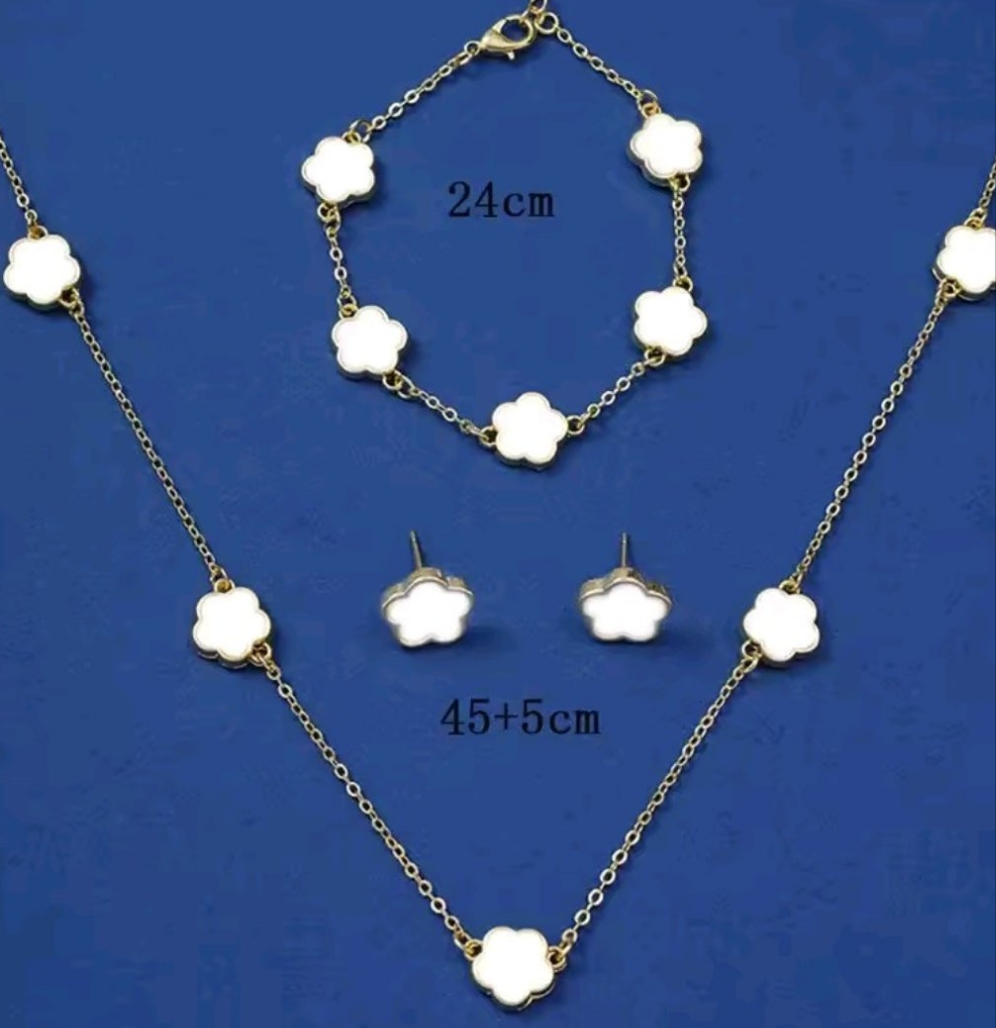 Gold-Plated Clover Jewelry Combo Set – Black & White Variants (Necklace, Bracelet, Earrings, Ring)