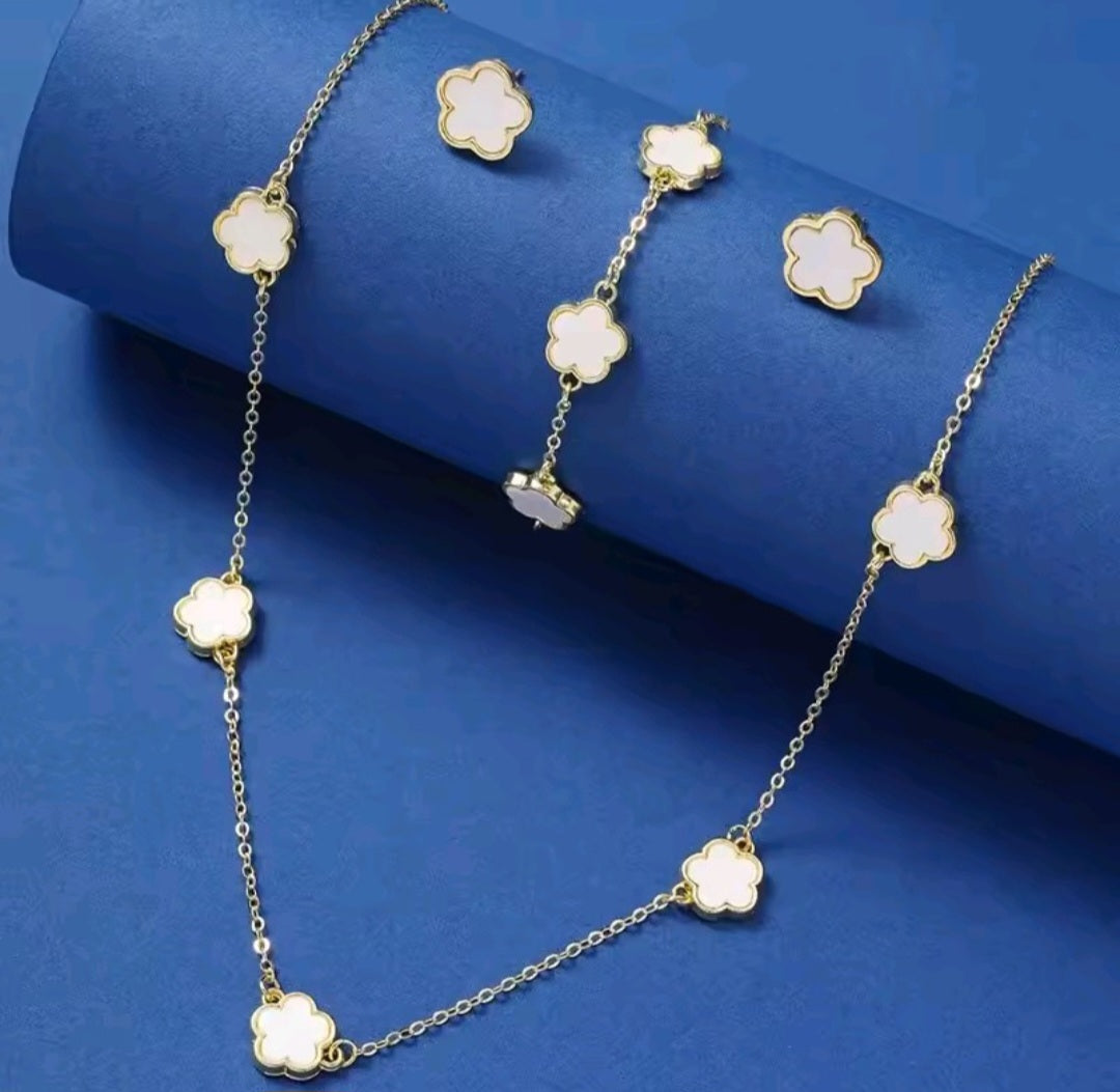 Gold-Plated Clover Jewelry Combo Set – Black & White Variants (Necklace, Bracelet, Earrings, Ring)