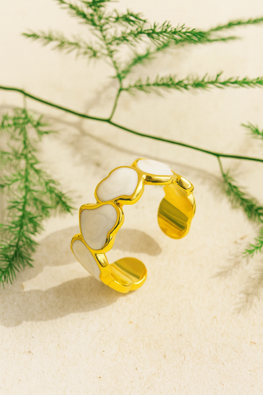 ✨Heart" Ring, 18K Gold Plated Steel Ring
 Petal Glow Gold & Pearl Inlay Ring ✨