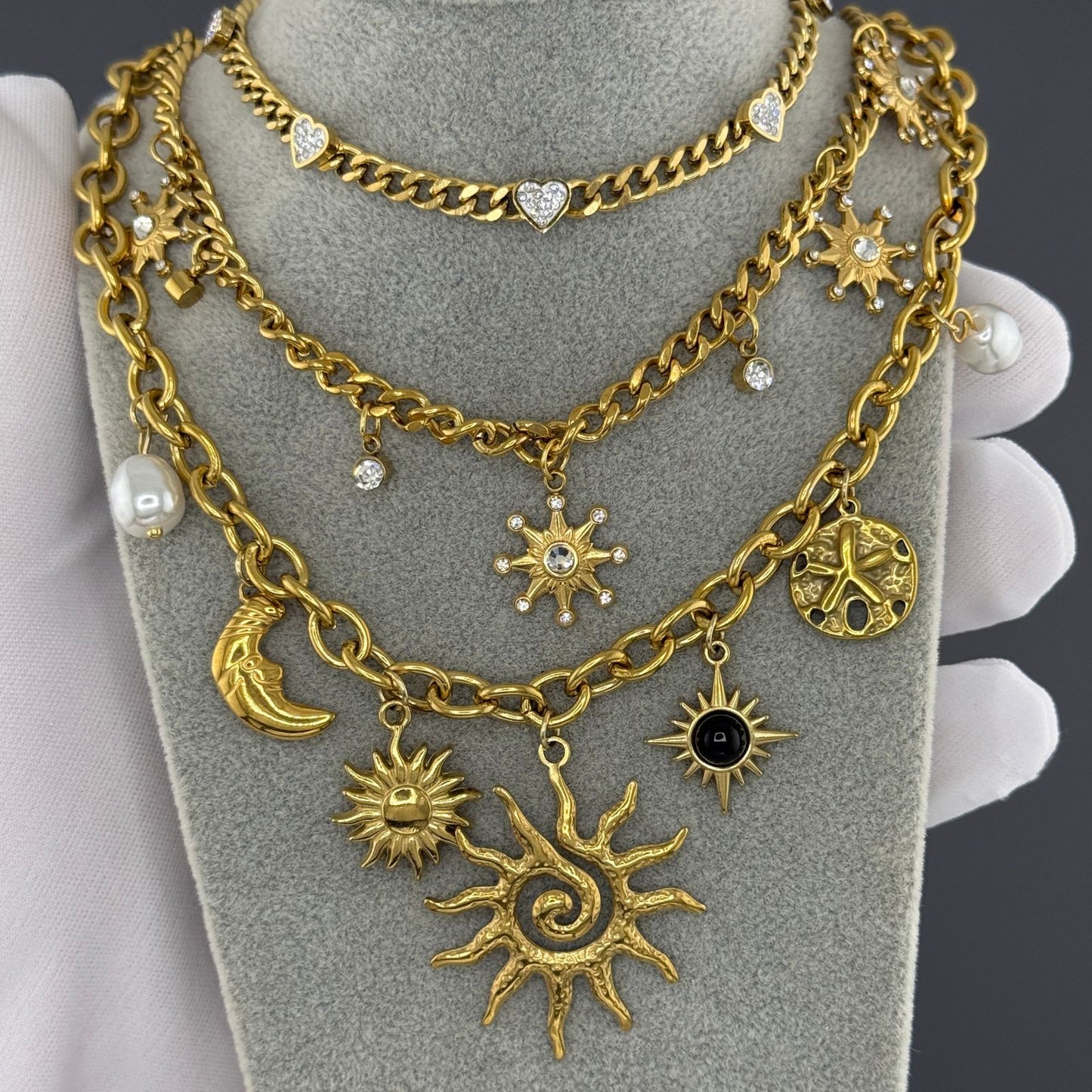 ✨Flower Meadow" Necklace, 18K Gold Plated Steel Sunburst Charm Necklace – Golden Glow ✨