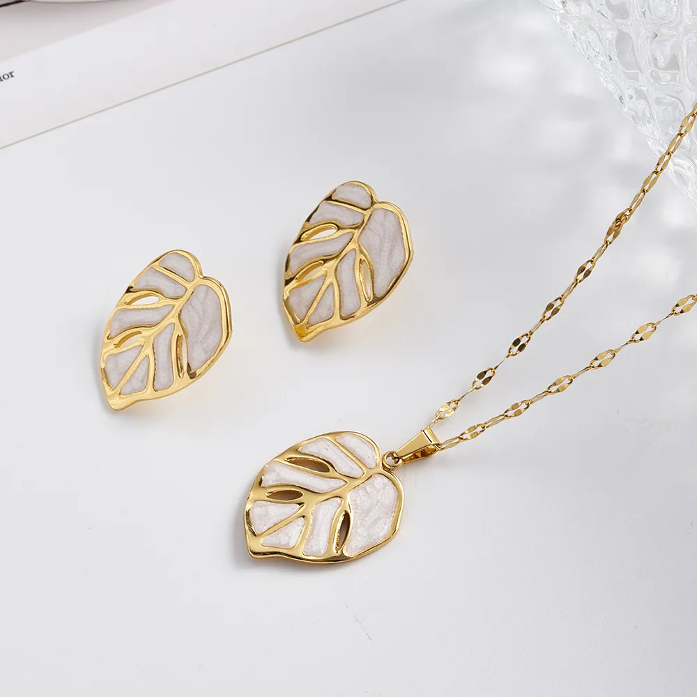 Leaf Jewelry Set (necklace + earrings)