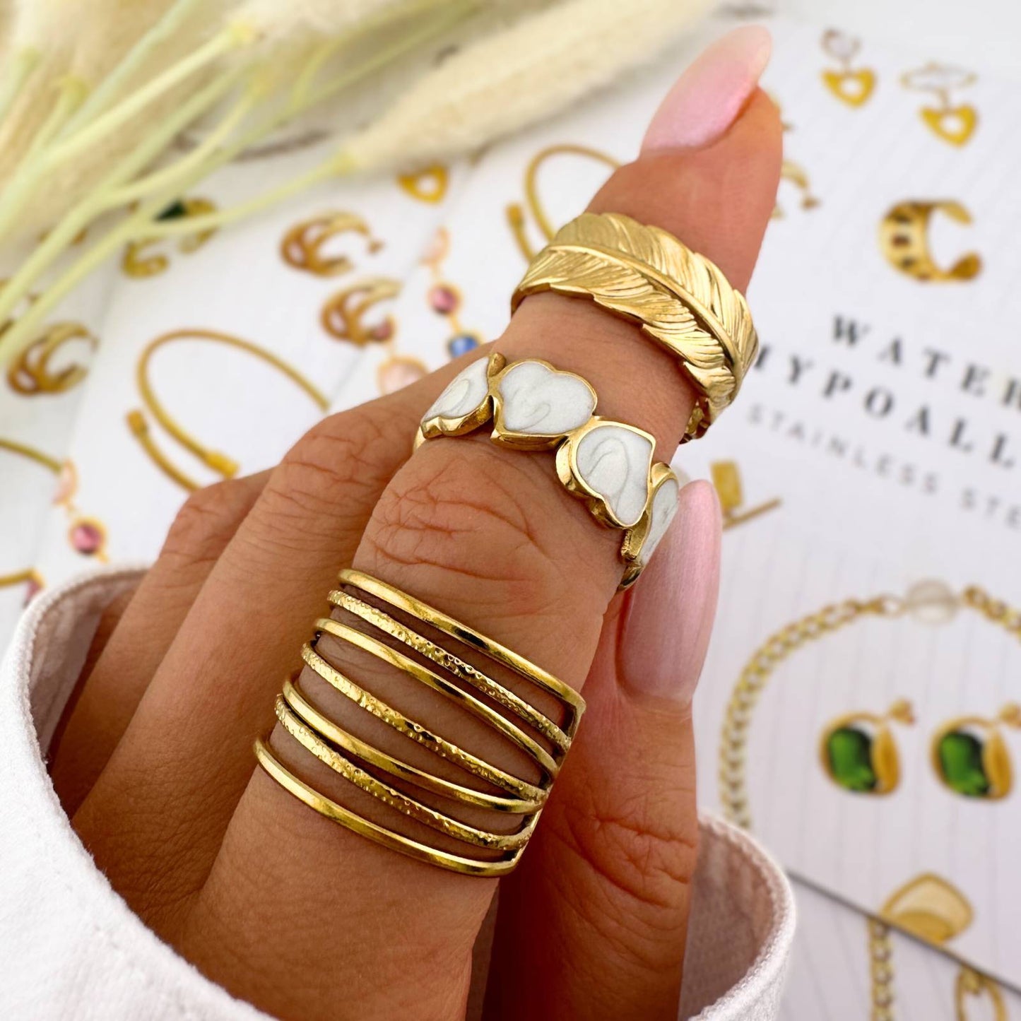 ✨Heart" Ring, 18K Gold Plated Steel Ring
 Petal Glow Gold & Pearl Inlay Ring ✨