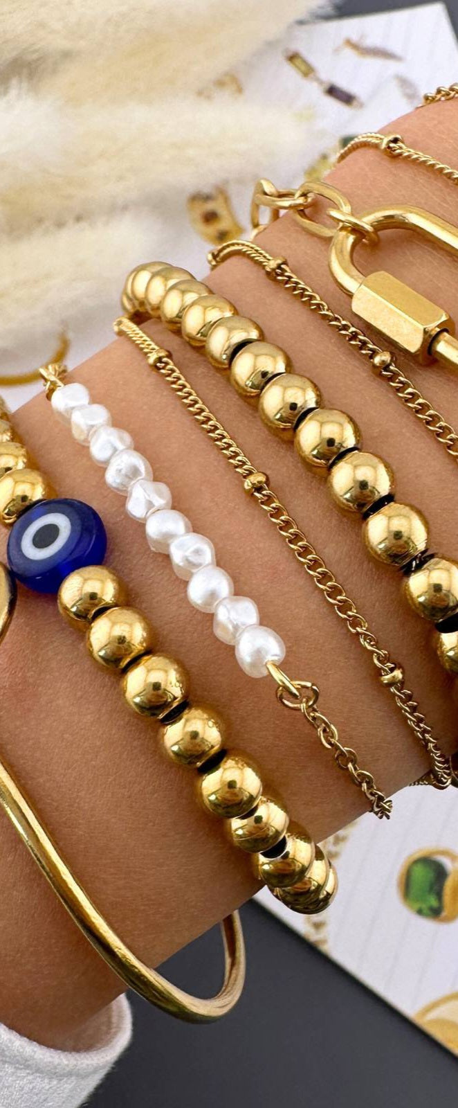 Elegant Gold-Plated Layered Chain Bracelet with Freshwater Pearls