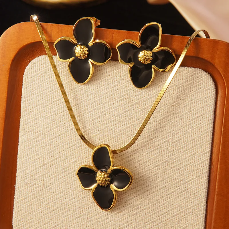 🌸 Elegant Flower Pendant Jewelry Set 🌸