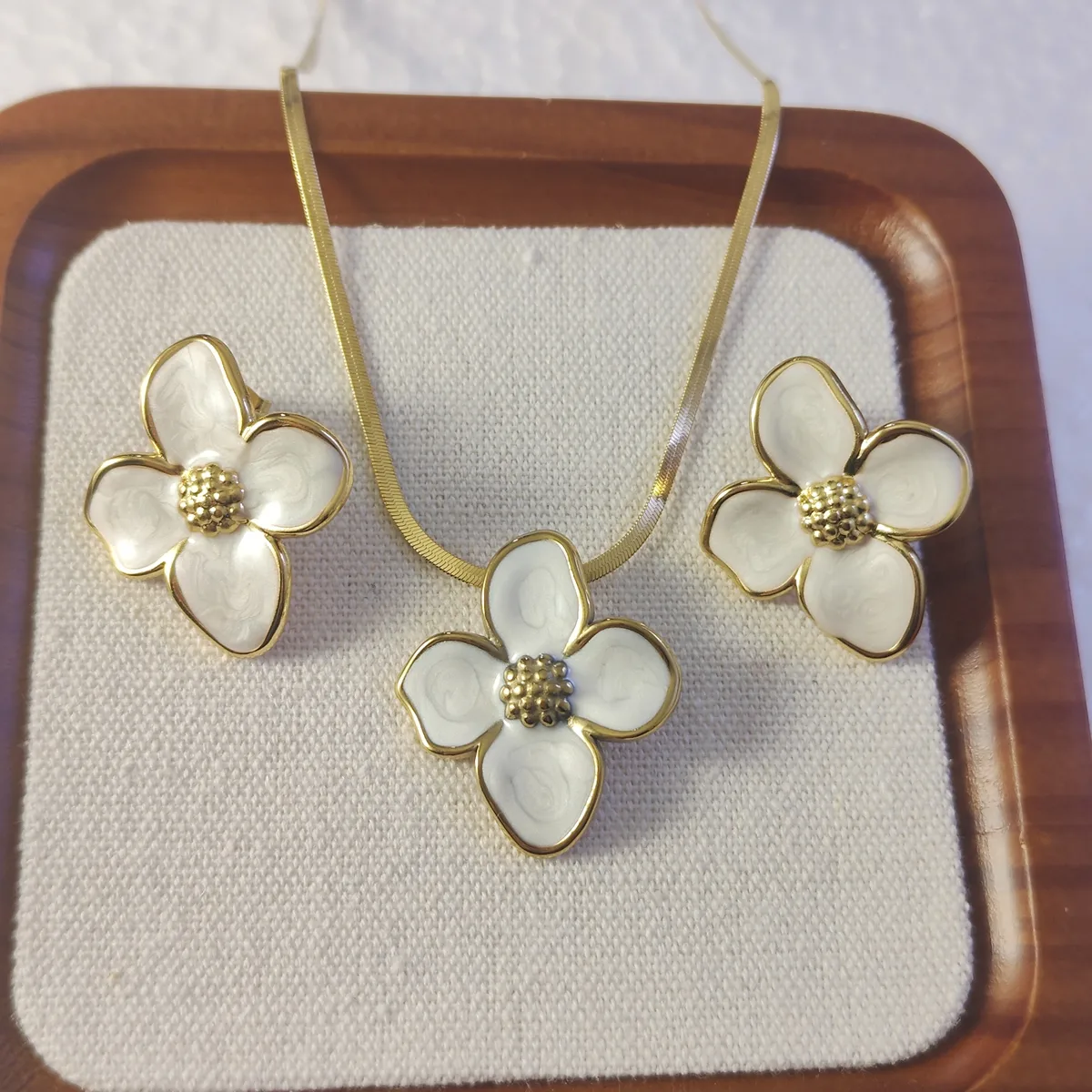 🌸 Elegant Flower Pendant Jewelry Set 🌸